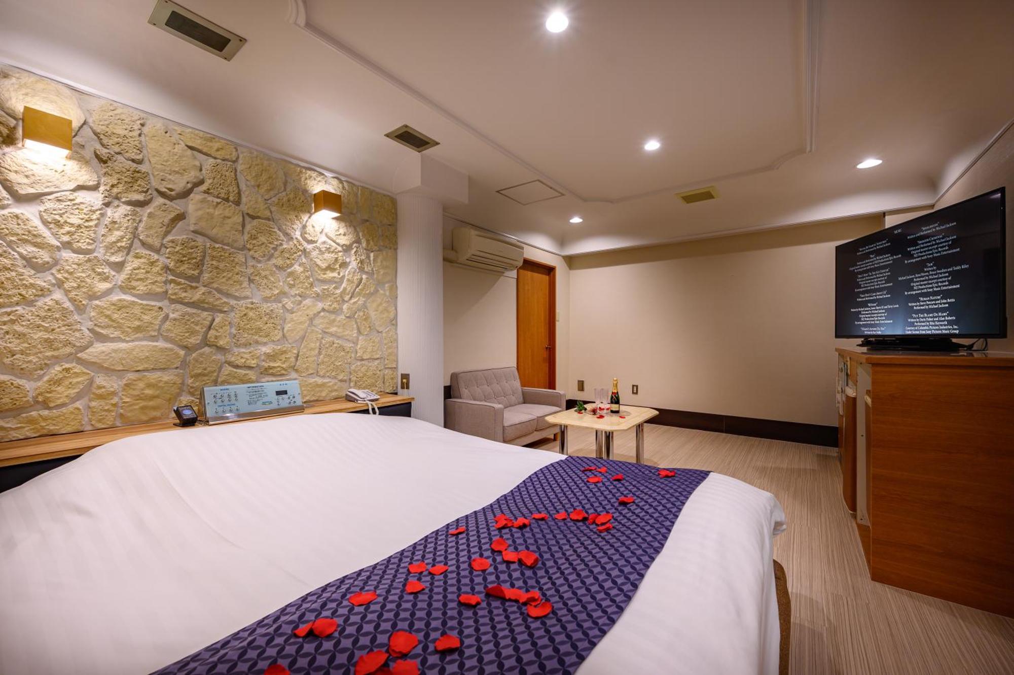 Tsurugashima Hotel Mobilia (Adults Only) מראה חיצוני תמונה