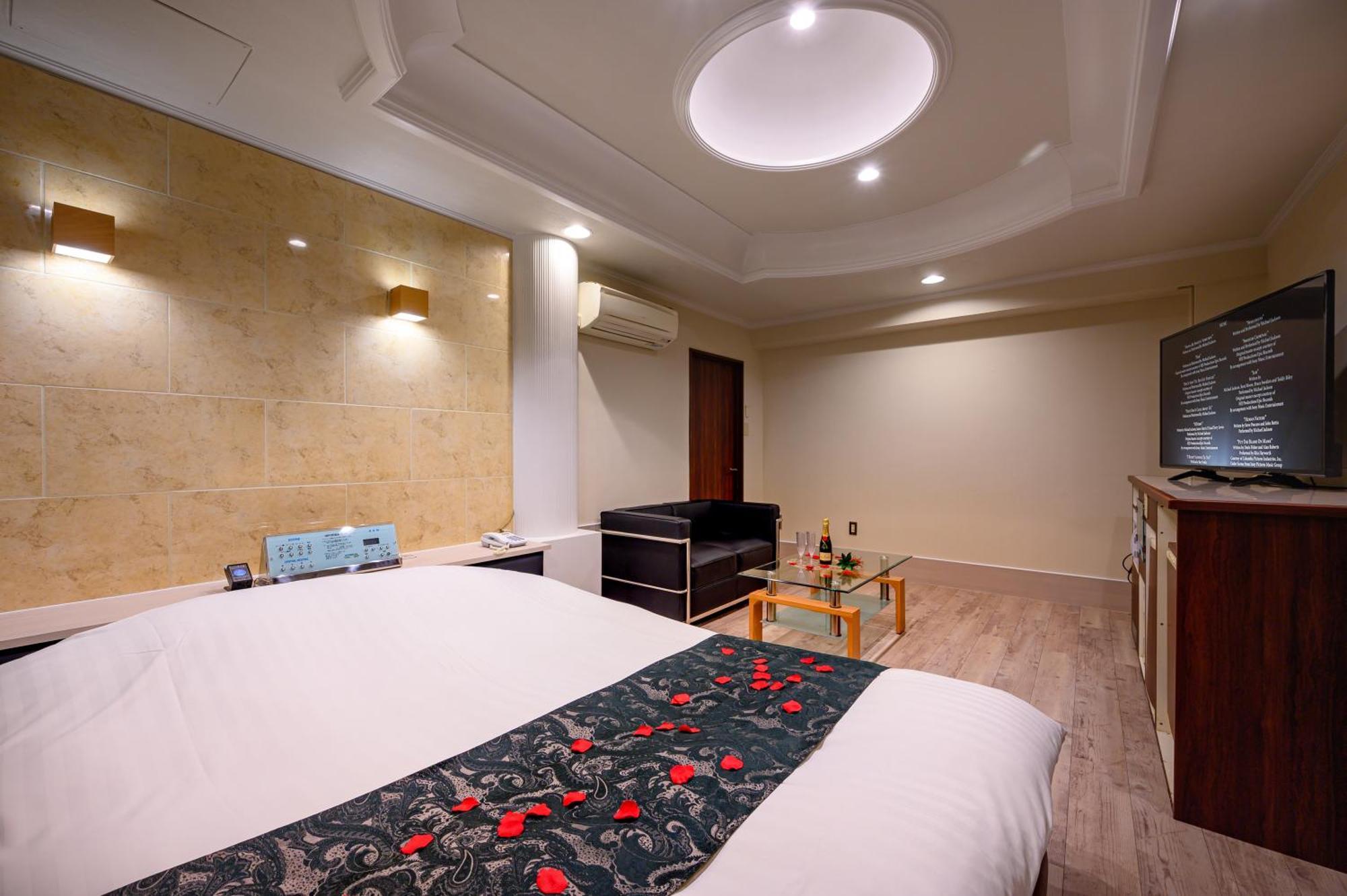 Tsurugashima Hotel Mobilia (Adults Only) מראה חיצוני תמונה