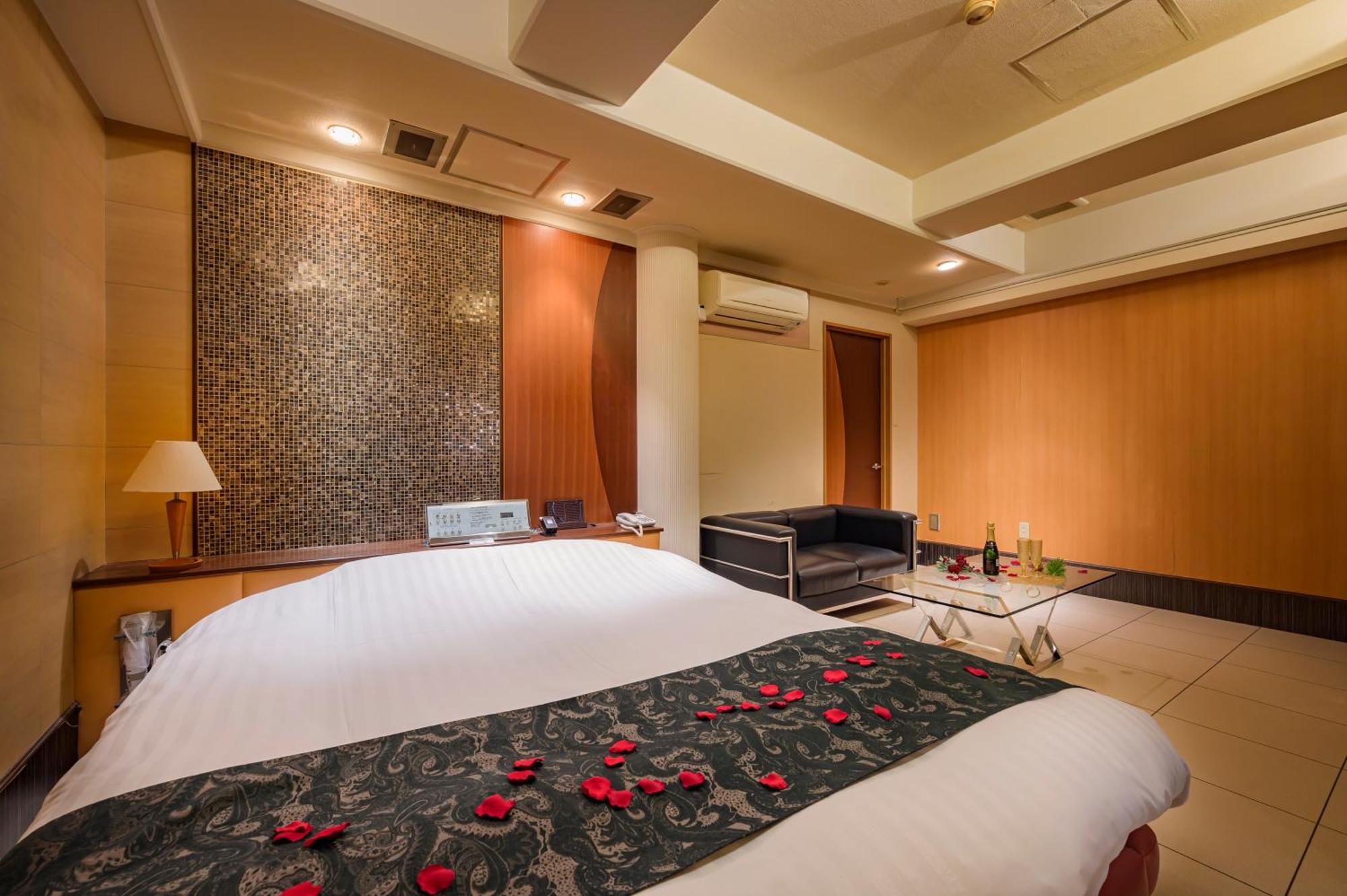 Tsurugashima Hotel Mobilia (Adults Only) מראה חיצוני תמונה