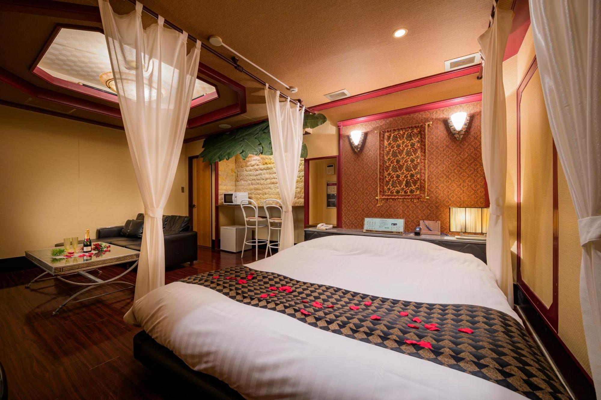 Tsurugashima Hotel Mobilia (Adults Only) מראה חיצוני תמונה