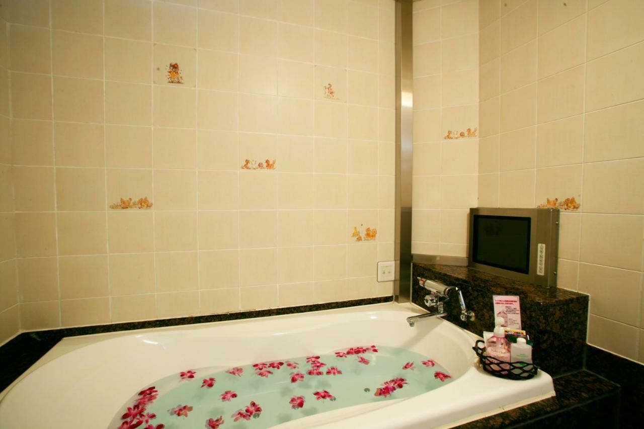 Tsurugashima Hotel Mobilia (Adults Only) מראה חיצוני תמונה