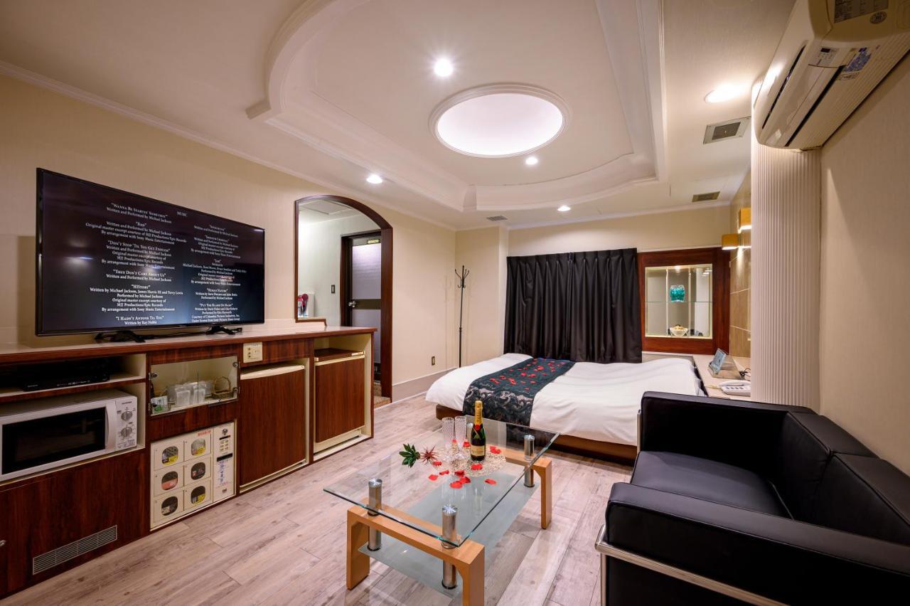 Tsurugashima Hotel Mobilia (Adults Only) מראה חיצוני תמונה